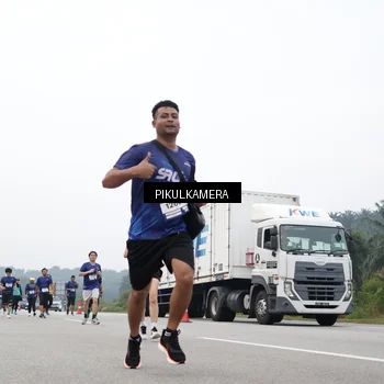 Runner Photo 7470301
