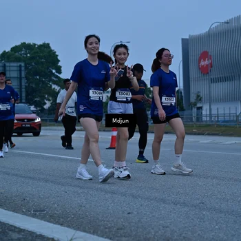 Runner Photo 7470334