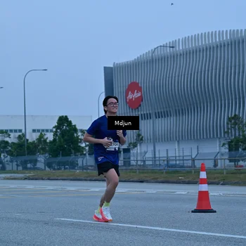 Runner Photo 7470335