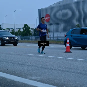 Runner Photo 7470336