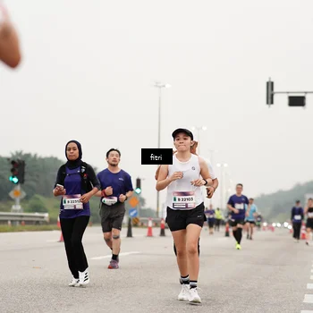 Runner Photo 7470339