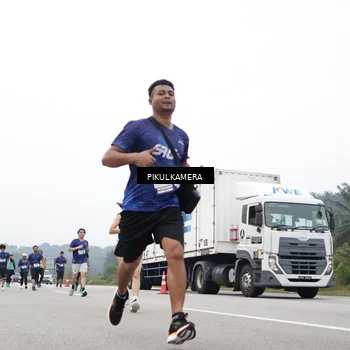 Runner Photo 7470367