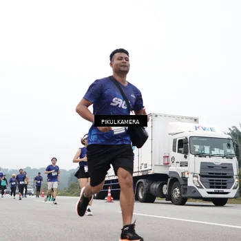 Runner Photo 7470373