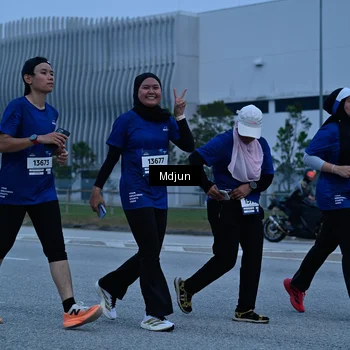 Runner Photo 7470391