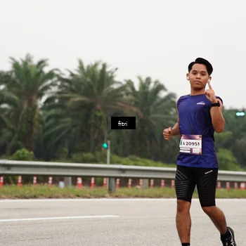 Runner Photo 7470403