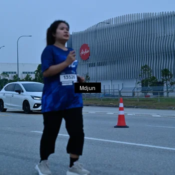 Runner Photo 7470487