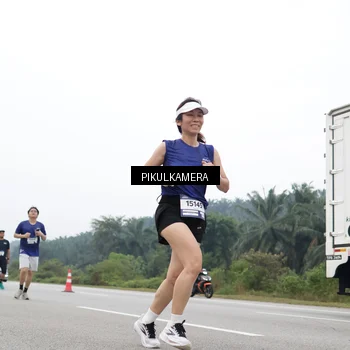 Runner Photo 7470667