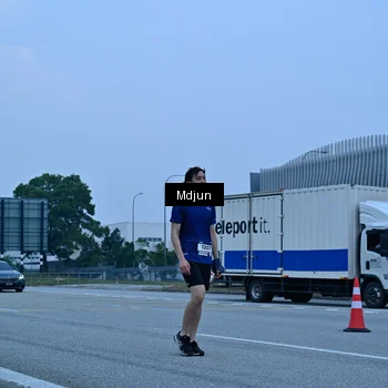 Runner Photo 7470676