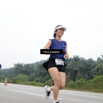 Runner Photo 7470735