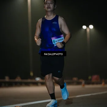 Runner Photo 7470747
