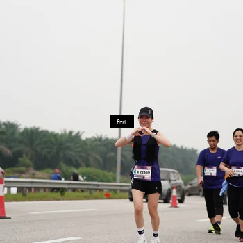 Runner Photo 7470748