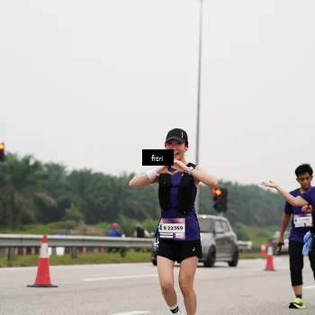 Runner Photo 7470749