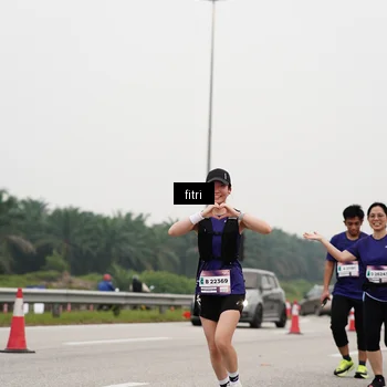 Runner Photo 7470766