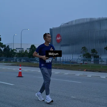Runner Photo 7470770