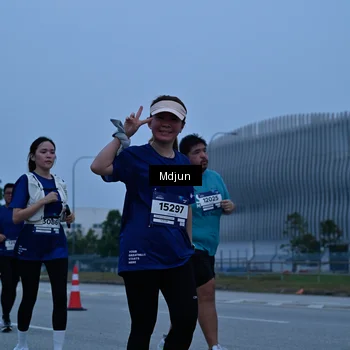 Runner Photo 7470772