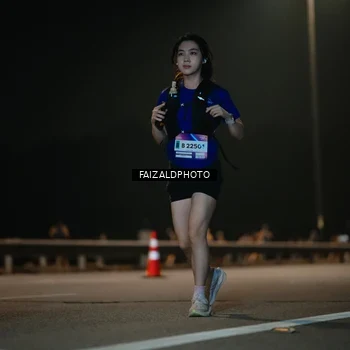 Runner Photo 7470804