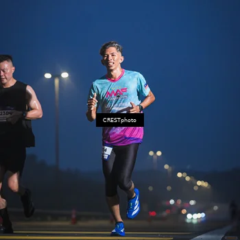 Runner Photo 7470835