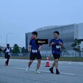 Runner Photo 7470866
