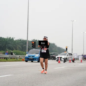Runner Photo 7470877