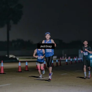 Runner Photo 7470905
