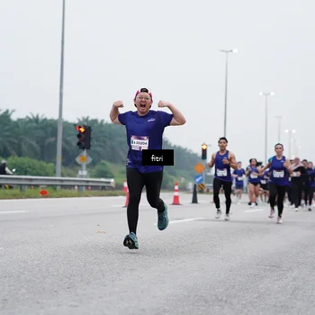 Runner Photo 7470975