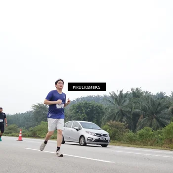 Runner Photo 7470980