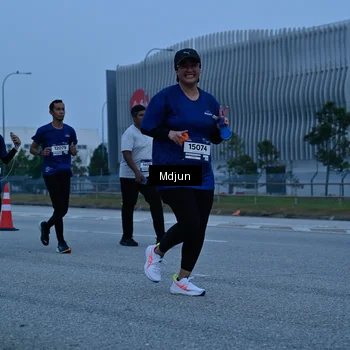 Runner Photo 7470998