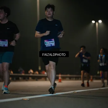 Runner Photo 7471001
