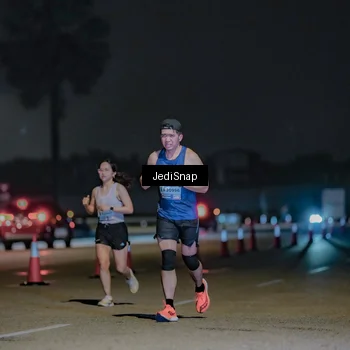 Runner Photo 7471044