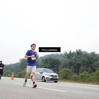 Runner Photo 7471052