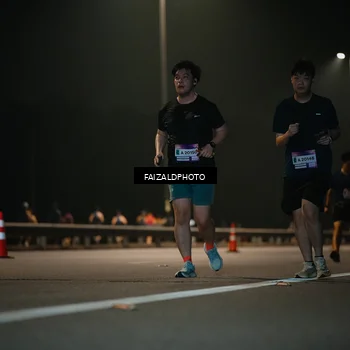 Runner Photo 7471054
