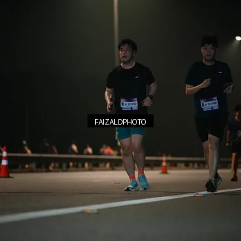 Runner Photo 7471059