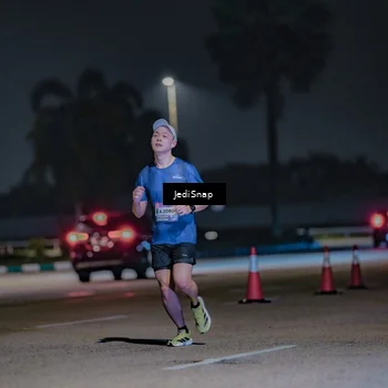 Runner Photo 7471060