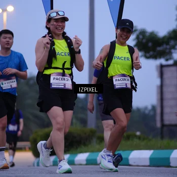 Runner Photo 7471063