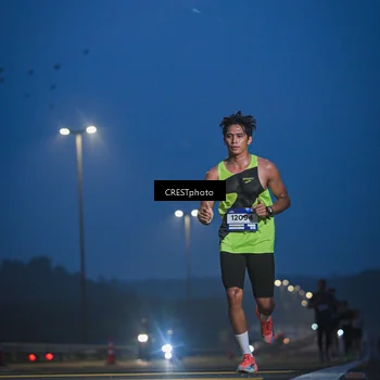 Runner Photo 7471068