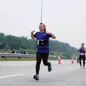 Runner Photo 7471080