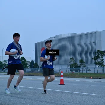 Runner Photo 7471081