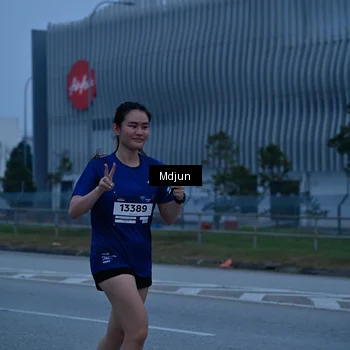 Runner Photo 7471094