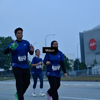 Runner Photo 7471095