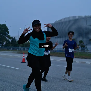 Runner Photo 7471101