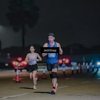 Runner Photo 7471113