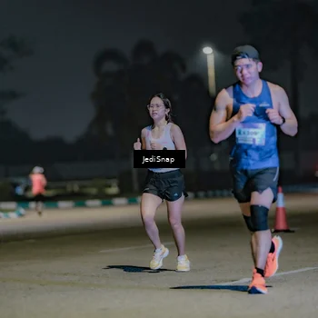 Runner Photo 7471114