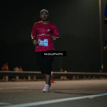 Runner Photo 7471117