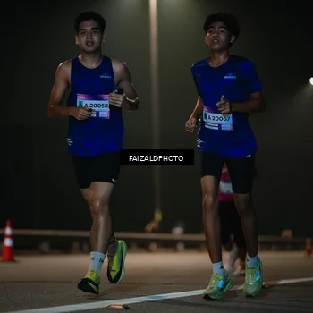 Runner Photo 7471128