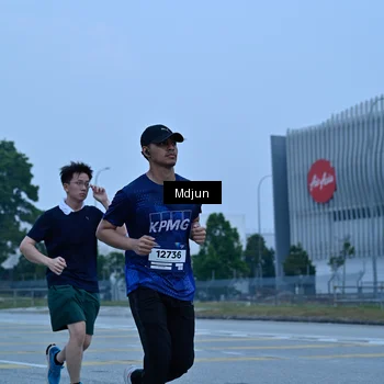 Runner Photo 7471138
