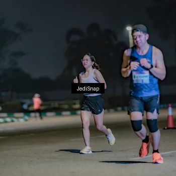 Runner Photo 7471145