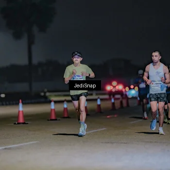 Runner Photo 7471148
