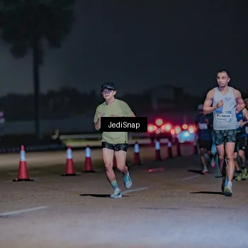 Runner Photo 7471149