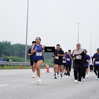 Runner Photo 7471153