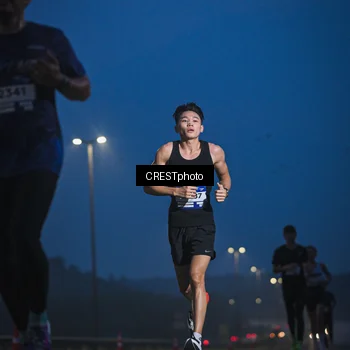 Runner Photo 7471158